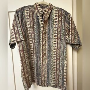 Reyn Spooner Men's Short Sleeve Button-Up Shirt with Multicolor Stripes. XL